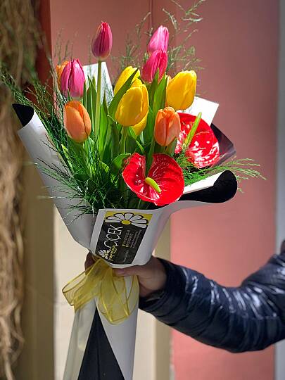 Renkli Lale Ve Anthurium Buketi